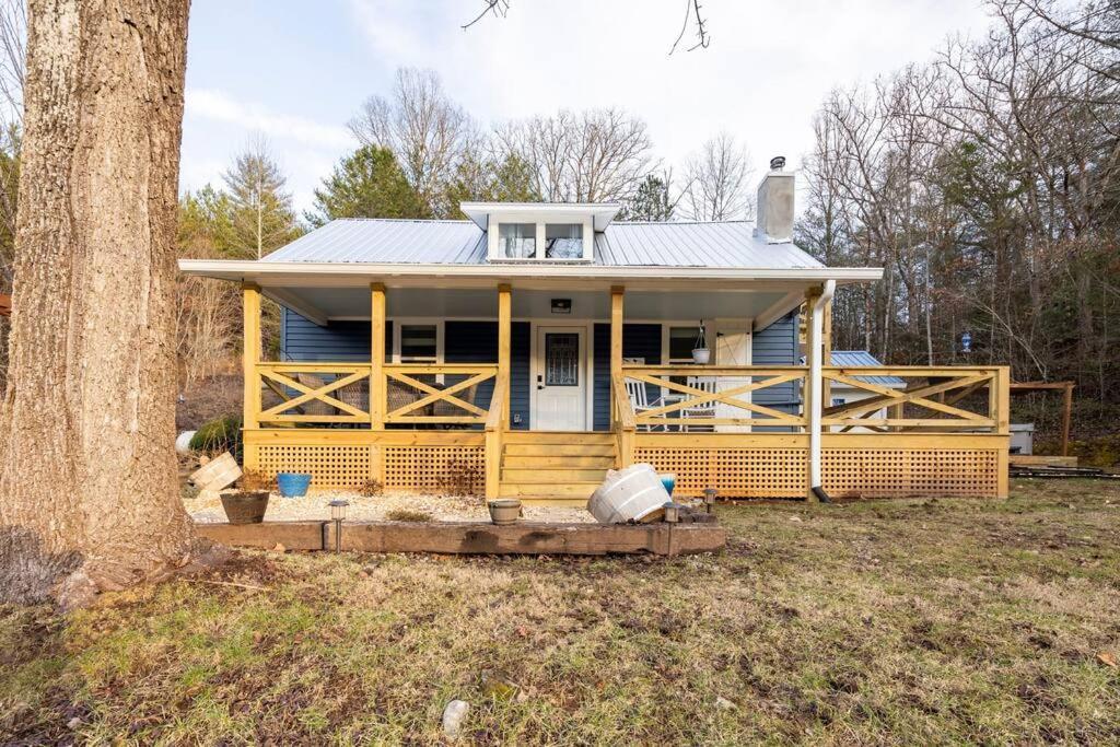 Riverside Relaxer W/Hot Tub+Fire Pit +Wifi & View Franklin Bagian luar foto