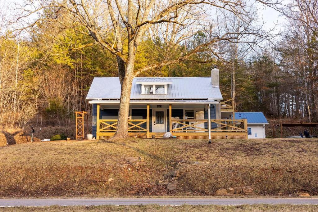 Riverside Relaxer W/Hot Tub+Fire Pit +Wifi & View Franklin Bagian luar foto
