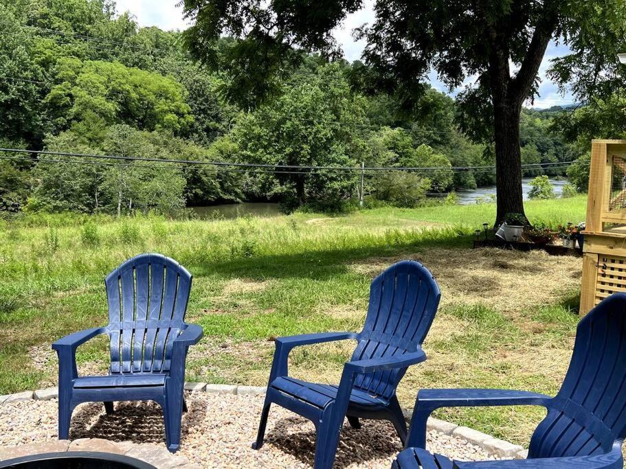 Riverside Relaxer W/Hot Tub+Fire Pit +Wifi & View Franklin Bagian luar foto