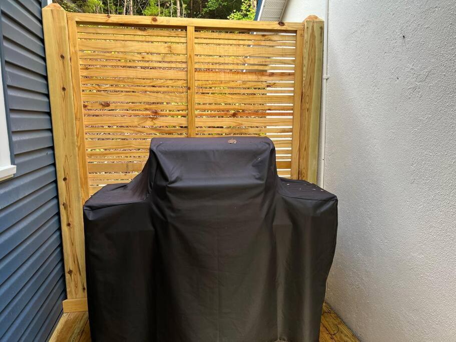 Riverside Relaxer W/Hot Tub+Fire Pit +Wifi & View Franklin Bagian luar foto