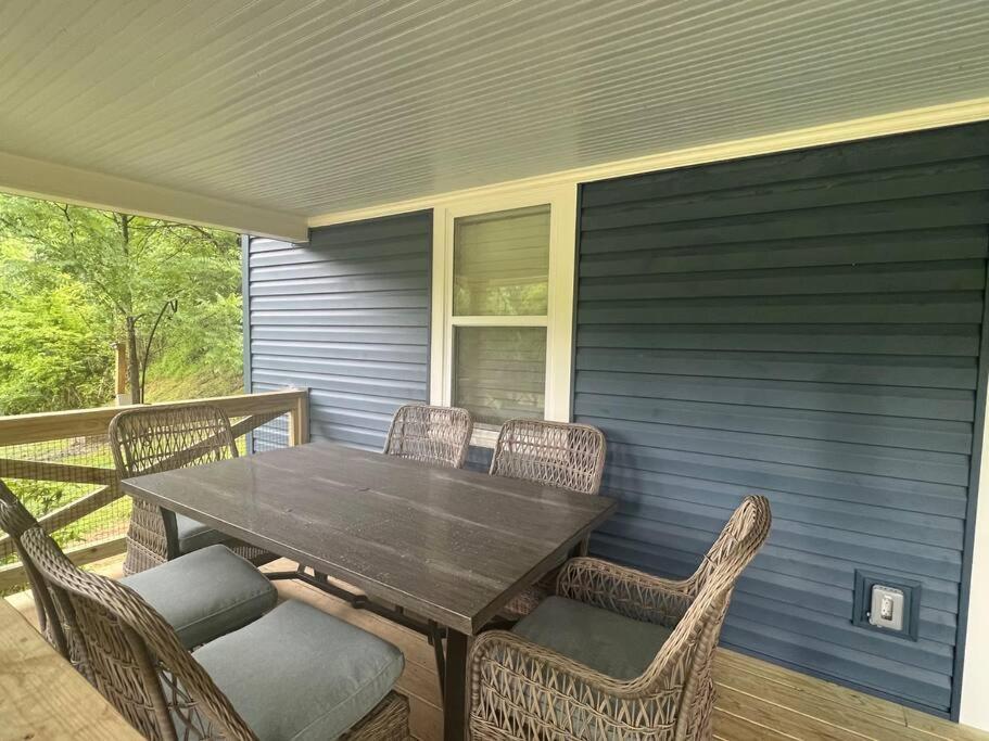 Riverside Relaxer W/Hot Tub+Fire Pit +Wifi & View Franklin Bagian luar foto