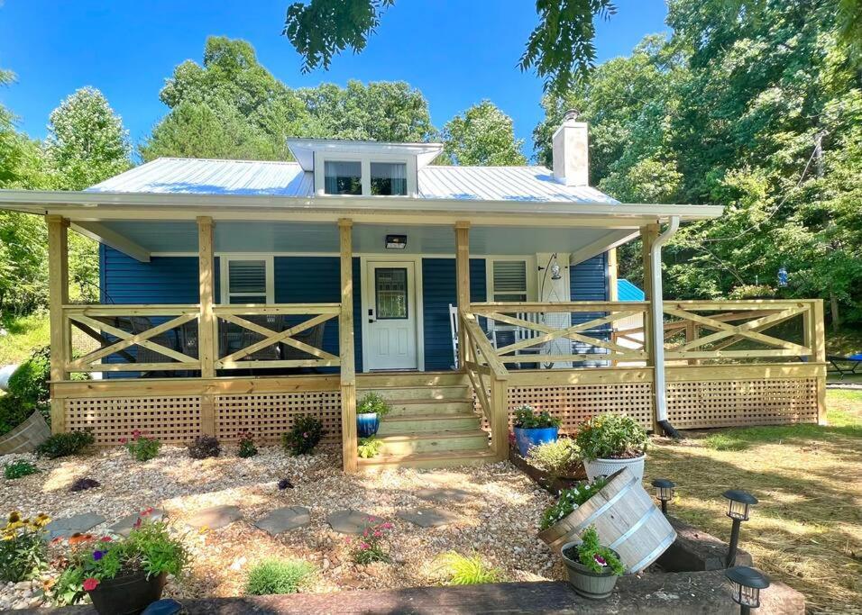 Riverside Relaxer W/Hot Tub+Fire Pit +Wifi & View Franklin Bagian luar foto